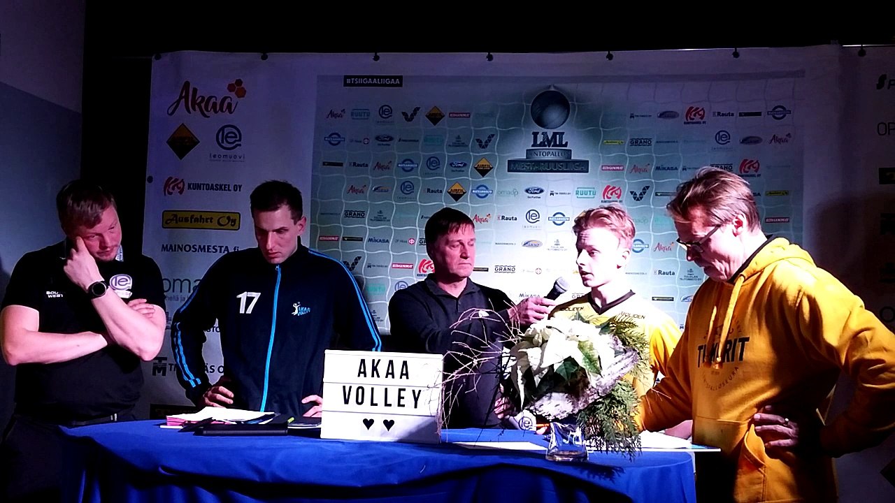 akaavolley - tiikerit - 2.12.17 - lehdistötilaisuus