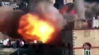 Houthi-Rebels blow up Saleh-defector's house in Hajjah City, Yemen, December 2017