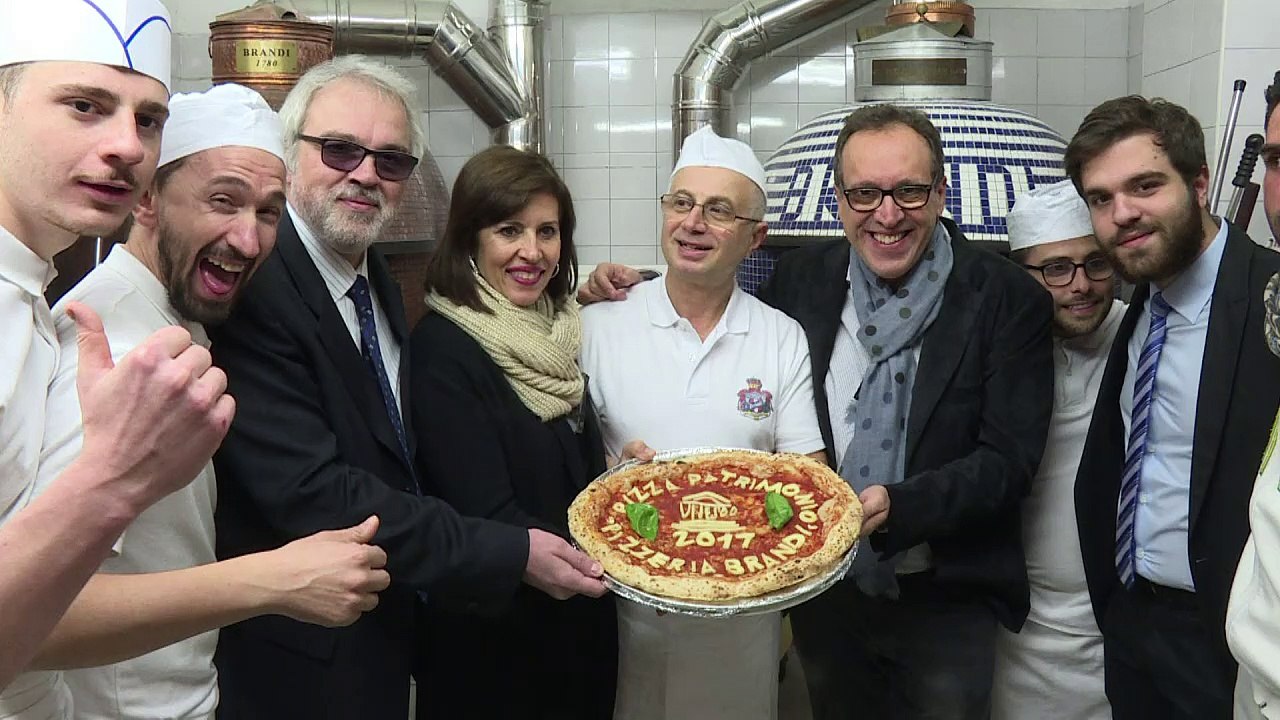 Naples pizza-making earns UNESCO heritage status