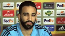 Adil Rami partage avec ses coéquipiers l'expérience engrangée en Coupe d'Europe