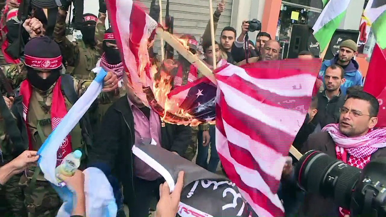 Cólera en territorios palestinos tras decisión de Trump
