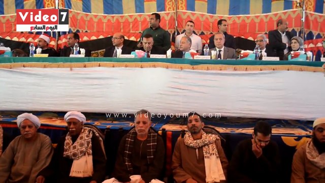 محافظ قنا يشهد جلسة صلح بين عائلتى قنديل وعلاء الدين بمركز قوص