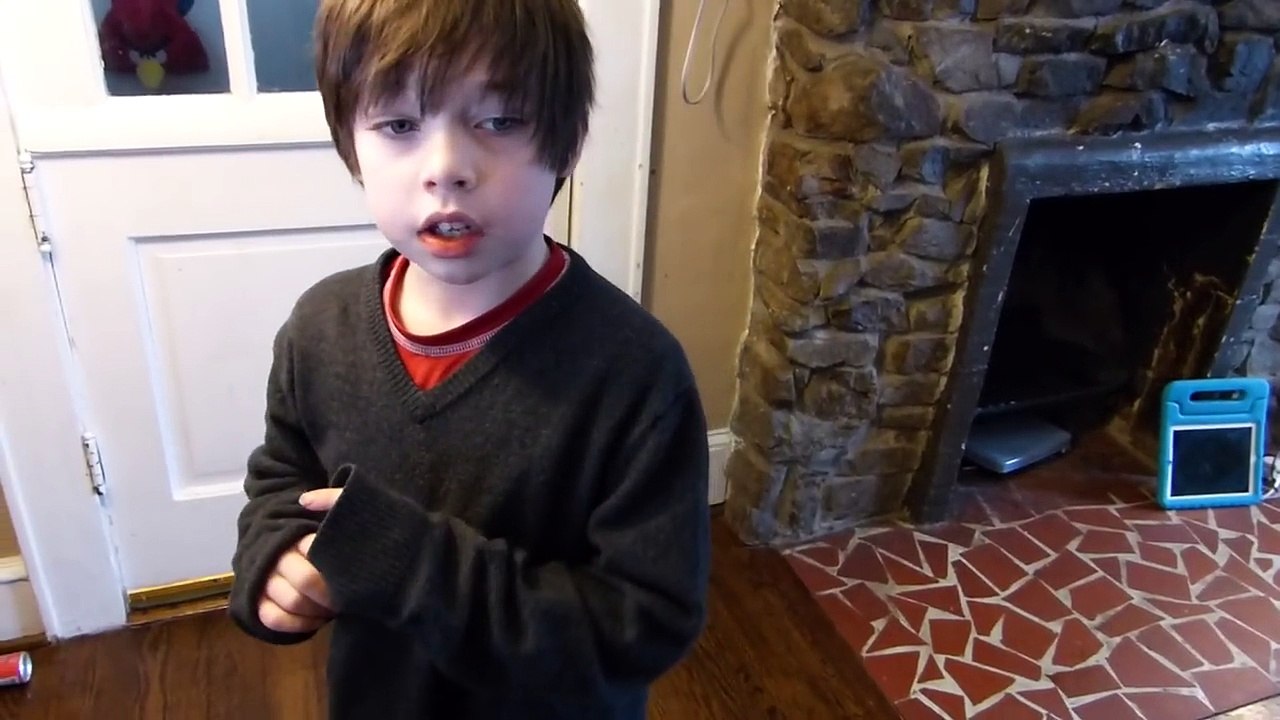 Elf on the Shelf: Giant Baby takes selfies!