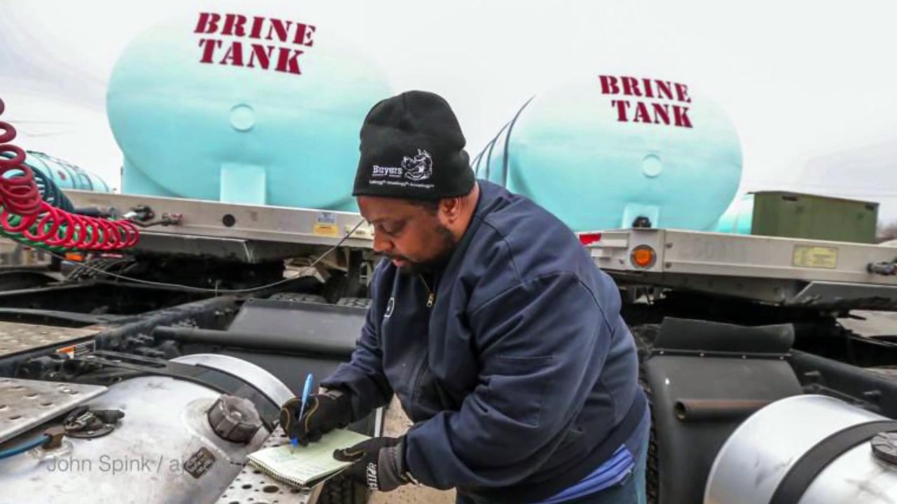 Metro Atlanta prepares for snow