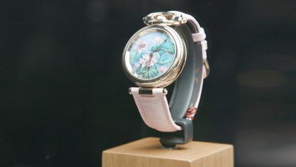 بالفيديو: تعرفي على أجمل ساعات Bovet النسائية في معرض دبي للساعات