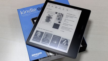 Amazon Kindle Oasis : First Impression (Hindi)