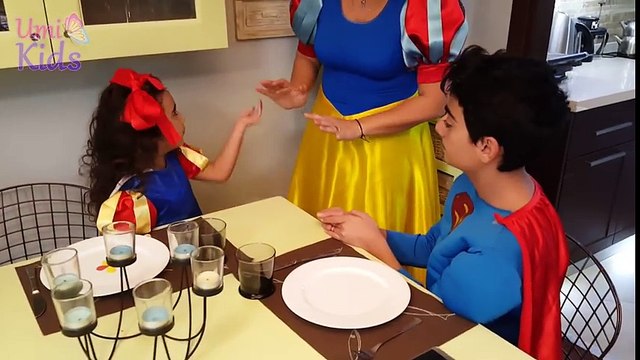 Süpermen Gerçek Pamuk Prenses 'i Bulma Yarışması | Çizgi Film ve Masal Karakterleri | UmiKids