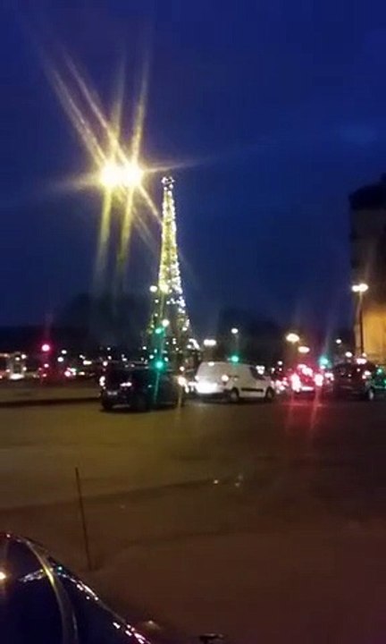 Tour Eiffel-Nuit 2017 scintillante