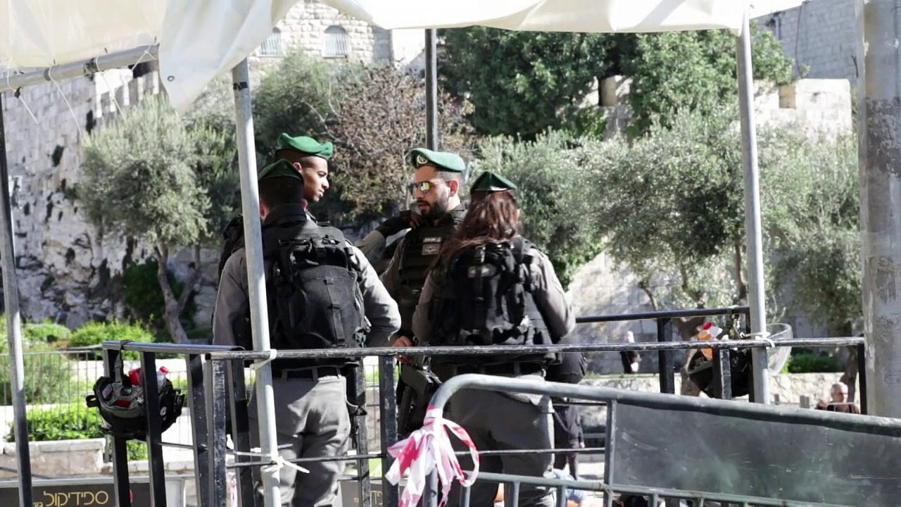 Jerusalém reforça policiamento para oração de sexta-feira