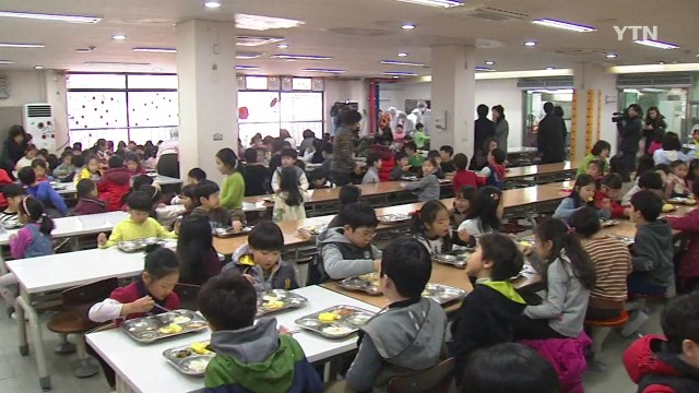 [경북] 경북지역 모든 초등생 내년부터 무상급식 / YTN