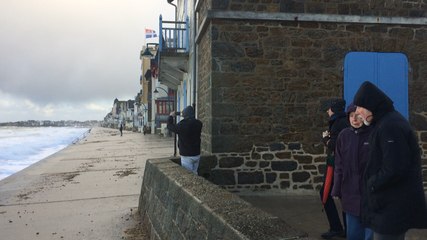 Des vagues et beaucoup de vent