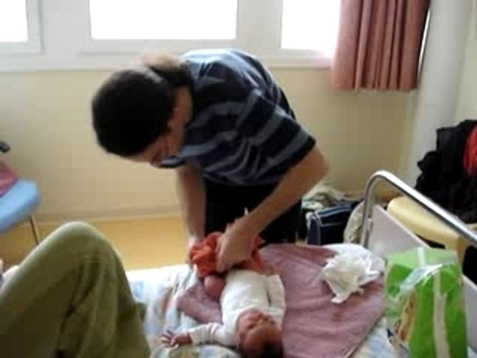 Un des 1er changement de couche!!