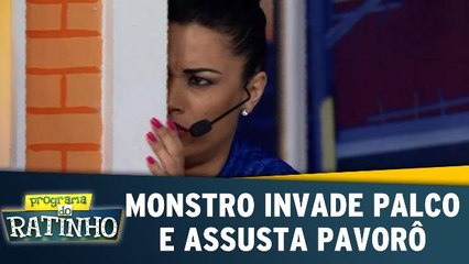 Monstro invade palco e assusta Pavorô - 07.12.17