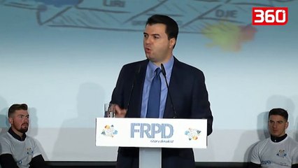 Basha të rinjëve: Mos kini frikë, luftoni për dinjitetin e vendit (360video)