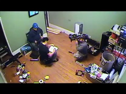 Canada's Worst Handyman 0501_04