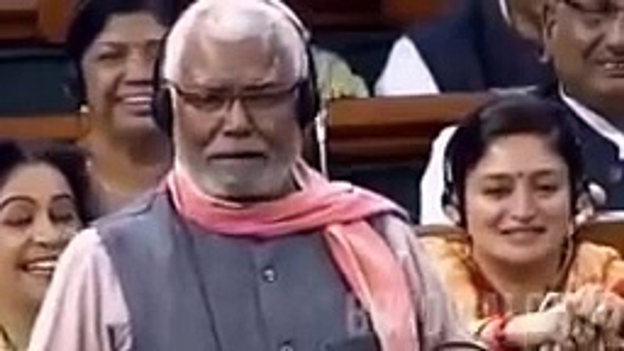 हुकुम देव ने आज राहुल गाँधी की खूब बजाई