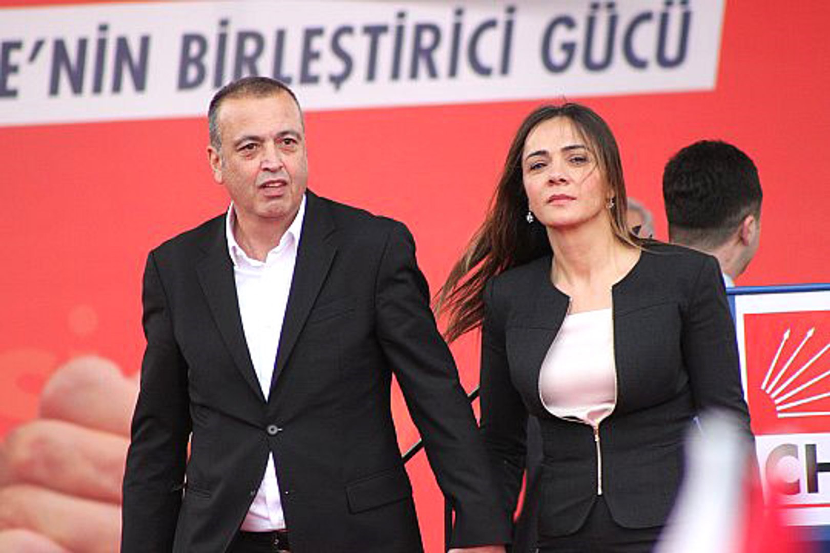 gorevden uzaklastirilan atasehir belediye baskani battal ilgezdi kimdir dailymotion video