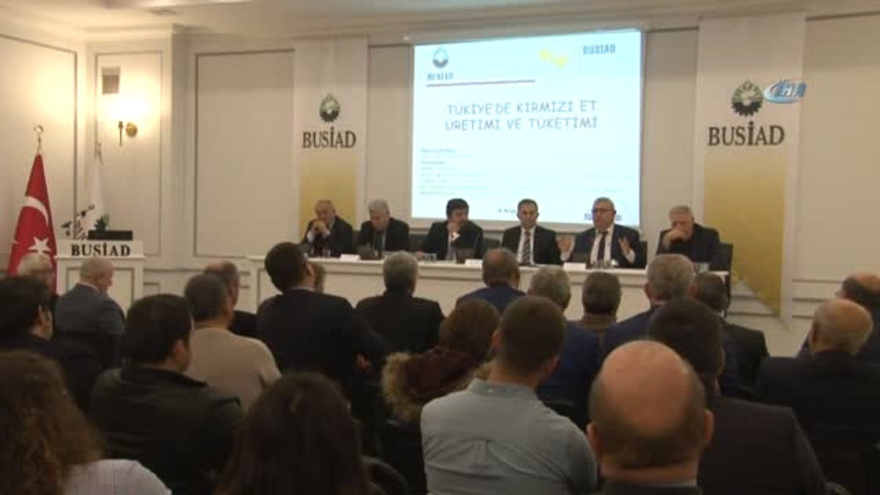 Kırmızı Et Konseyi Başkanı Ahmet Hacıince: "Türkiye'de Kapalı Sistem Hayvancılık Duvara Çarpmış...