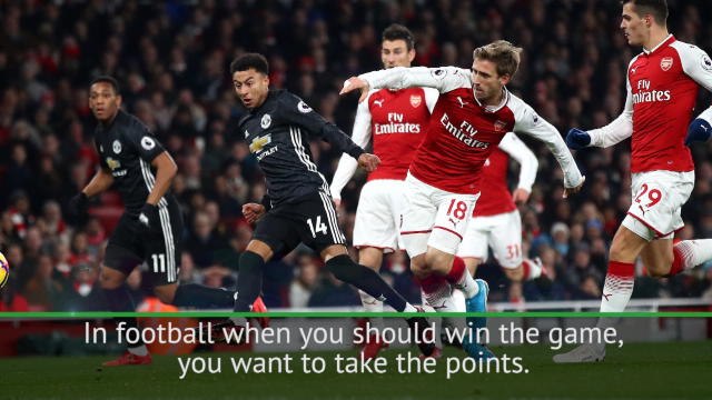 Arsenal should've beaten Man United - Wenger