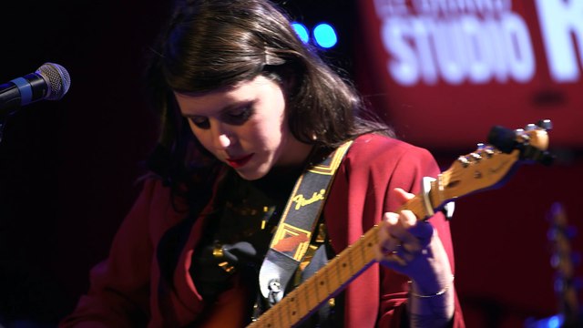 Roni Alter - I Follow Rivers (LIVE) - Le Grand Studio RTL