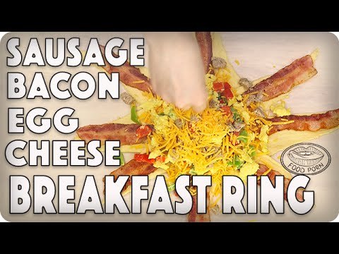 Sausage Bacon Egg 'n Cheese Breakfast Ring! Fun Breakfast Recipes | #foodporn