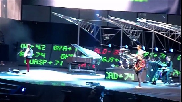 Muse - Animals, Paris Stade de France, 06/22/2013