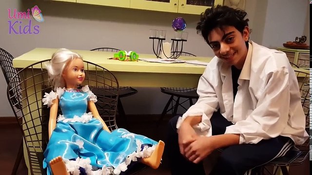 UmiKids Komik Şov 2.Bölüm : Çizgi Film Karakteri Kraliçe Elsa Psikolog'da