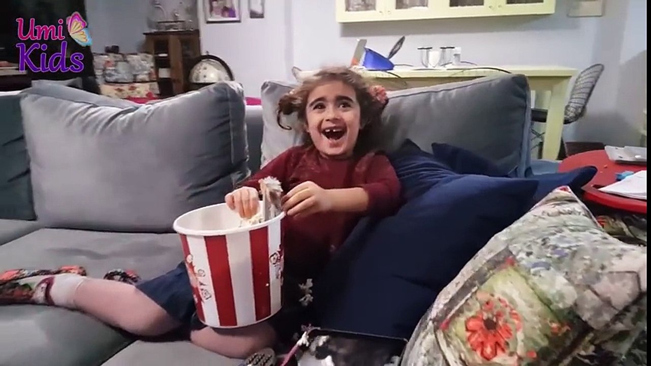 Mira ve Arkadaşlarına Eşek Şakası Yaptım 2 | Şaka Oyuncakları | Eşek Şakaları | UmiKids