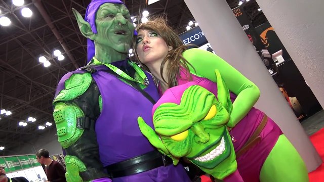 Spider-Man - SPIDER-VERSE takes New York Comic Con | Superheroes | Spiderman | Superman | Frozen Elsa | Joker