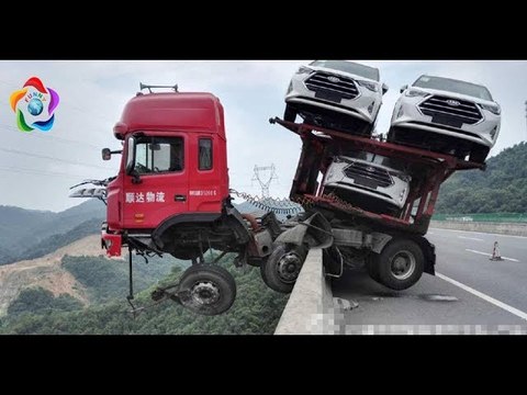 Idiot Funny Drivers - Crazy Driving Fails Compilation