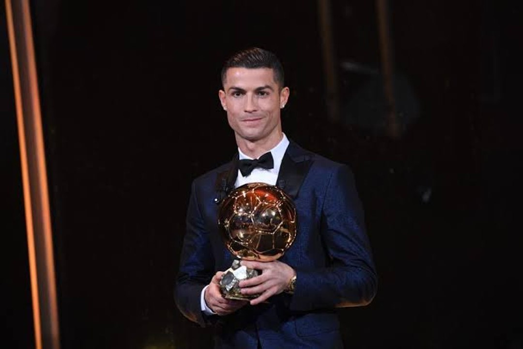 Cristiano_Ronaldo_wins_his_fifth_Ballon_d_Or!