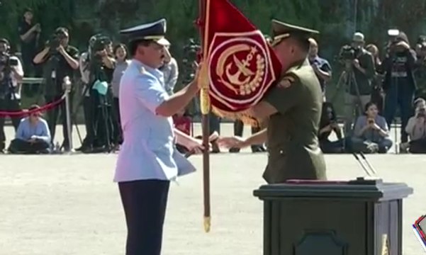 Marsekal Hadi Tjahjanto Terima Tongkat Panglima TNI