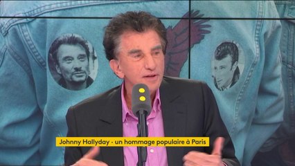 #JohnnyHallyday "Nous avons travaillé ensemble" raconte Jack Lang : "Est née l'idée d'un Zénith. Johnny s'y est beaucoup impliqué."