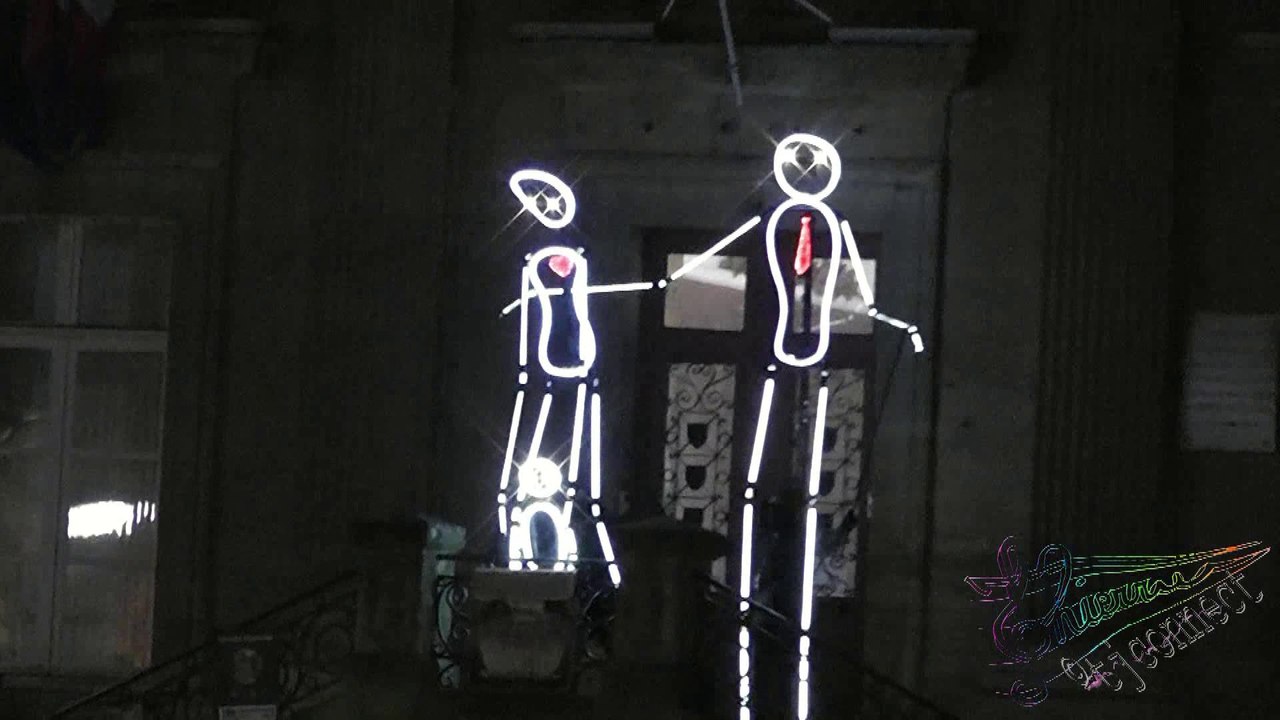 Homo Simplis à Charleville  Festival mondial des Marionnettes 2017