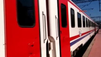 Adana Ceyhan'da Tren Tıra Çaprtı 19 Yaralı