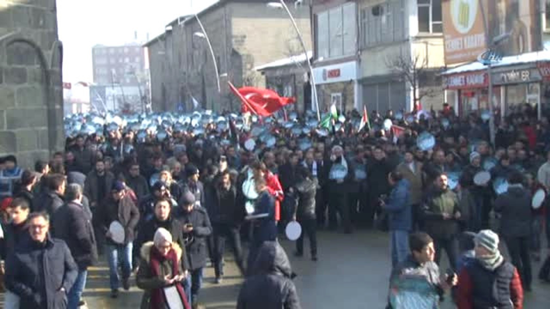 ⁣Erzurum'da 20 Bin Kişi Kudüs İçin Yürüdü