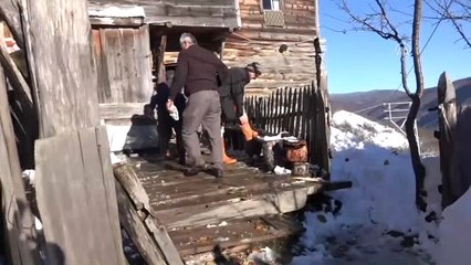 Kara Kışta Bin Rakımlı Tepede "Can Yoldaşı" ile Tek Başına