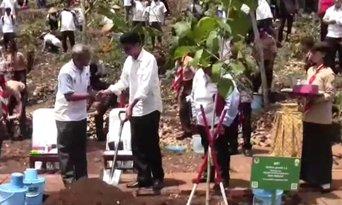 Presiden Jokowi Canangkan Gerakan Penanaman Pohon Nasional