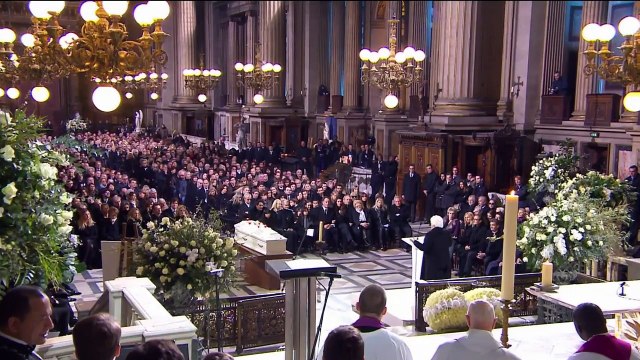 L'émotion de Line Renaud : Johnny, tu es gravé dans nos cœurs à tout jamais