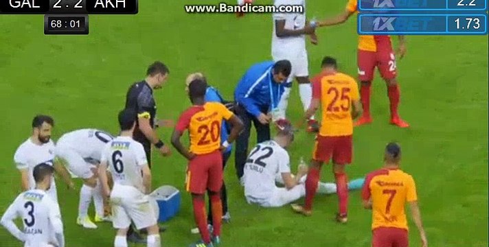 Bafetimbi Gomis RED Card Galatasaray 2-2 Akhisarspor