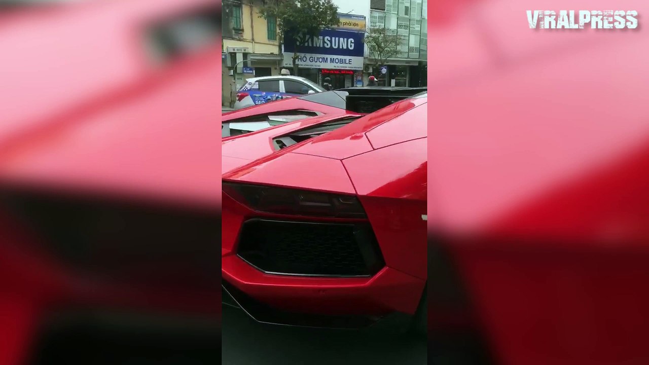 Lamborghini Can't Beat The Traffic