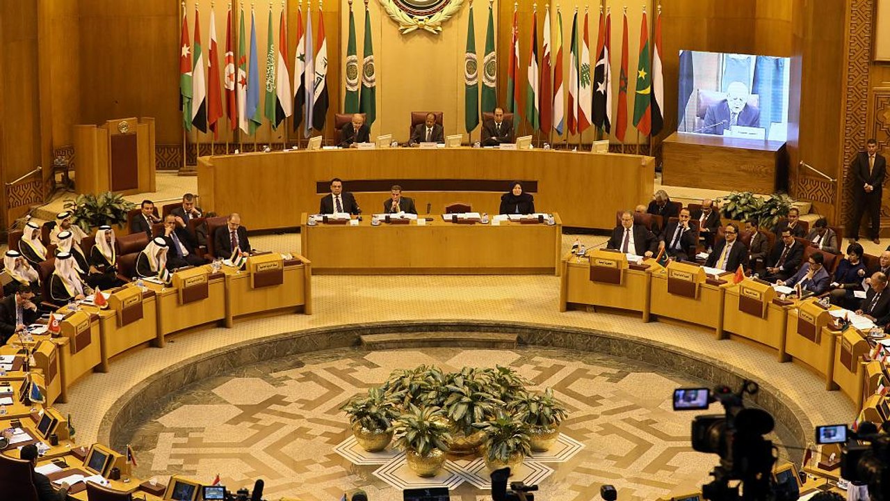 Liga Árabe 'cancela' encontro entre Mahmoud Abbas e Mike Pence