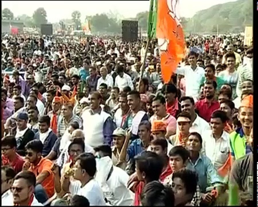 PM Shri Narendra Modi addresses Public Meeting in Anand, Gujarat 9 DEC 2017