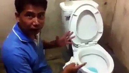 INSIDER THAILAND-How to fix when clogged your toilet