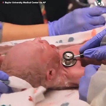 Ndodhi ajo që nuk kishte ndodhur asnjëherë, gruaja lind pa mitër