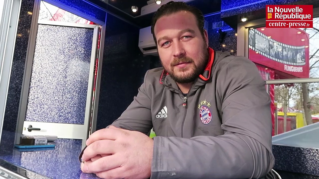 VIDEO. Le manège s'envole à 22 mètres au-dessus de la fête foraine de Poitiers