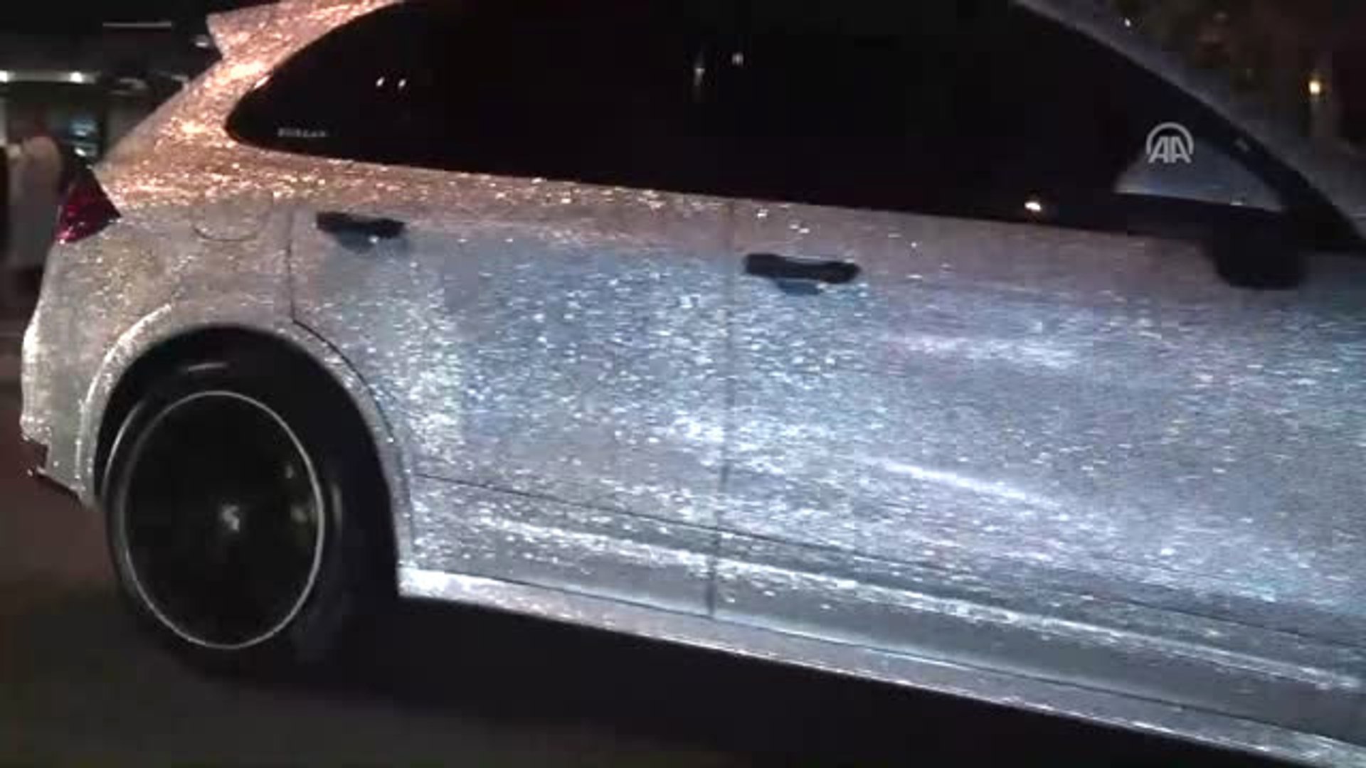 Lüks Otomobile 1 Milyon Kristal Taş - Dailymotion Video