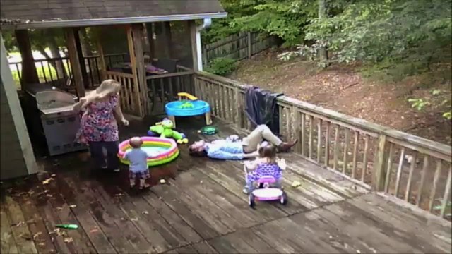 Quand papa vient au secours de ses enfants mais que c'est lui qui a besoin d'aide