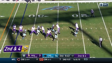 Case Keenum does his best Russell Wilson impression, finds Kyle Rudolph for first down