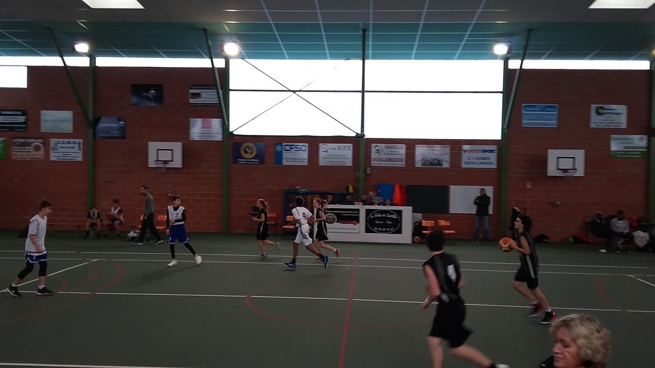 MATCH EN COURS DES U15.......